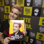 Imagem do post Livro de Felipe Neto é o mais vendido de 2017, o youtuber já tem quase 18 milhões de inscritos