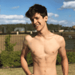 Imagem do post João Guilherme publica foto sem camisa e surpreende fãs com novo shape, confira!