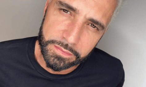 Imagem do post Internautas apoiam Latino após ele ser humilhado por Anitta em festa na casa da cantora, saiba os detalhes