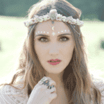 Imagem do post Dulce María lança o novo single “Lo Que Ves No Es Lo Que Soy” em homenagem aos seus 30 anos de carreira
