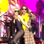 Imagem do post Anitta e Miley Cyrus cantam “Boys Don’t Cry” no Lollapalooza Brasil 2022, assista! 