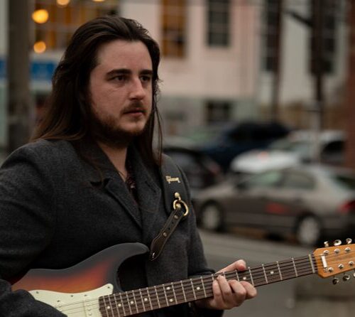 Imagem do post S.J. Armstrong divulga seu novo single “Facing the Wind”