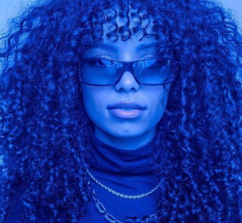 Imagem do post NAYSSA divulga seu novo single “Blue”
