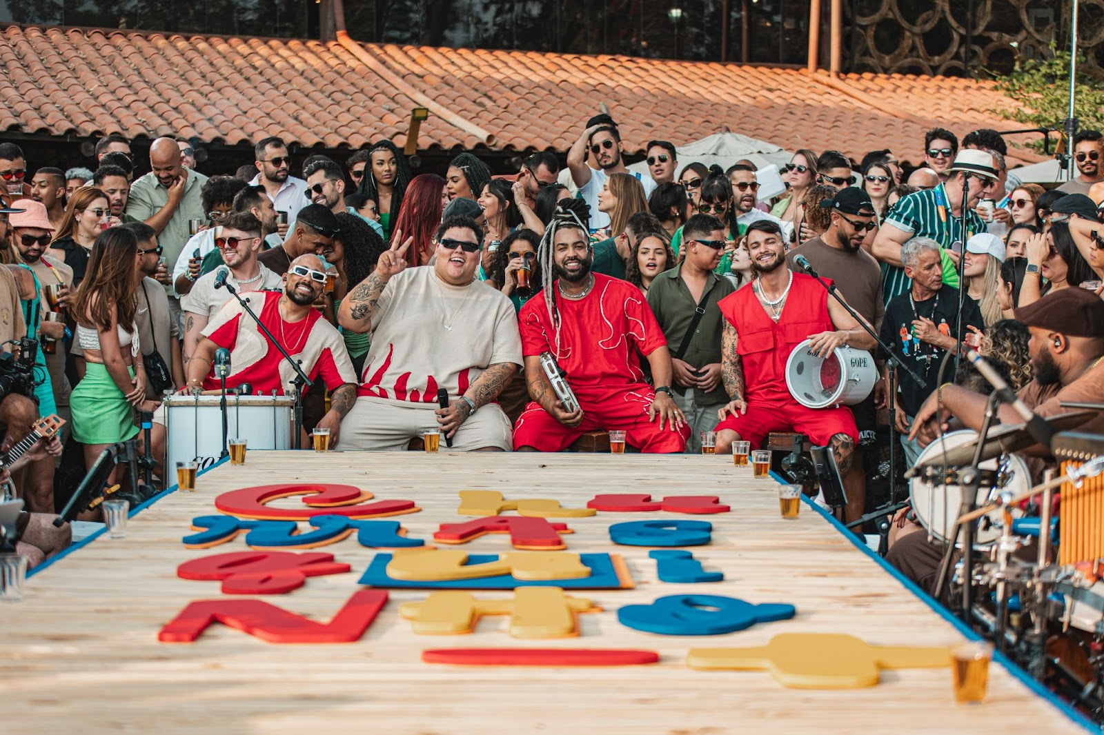 Imagem do post Menos é Mais registra “Churrasquinho 3” no mesmo dia em que levou o pagode ao topo das paradas musicais pela 1ª vez