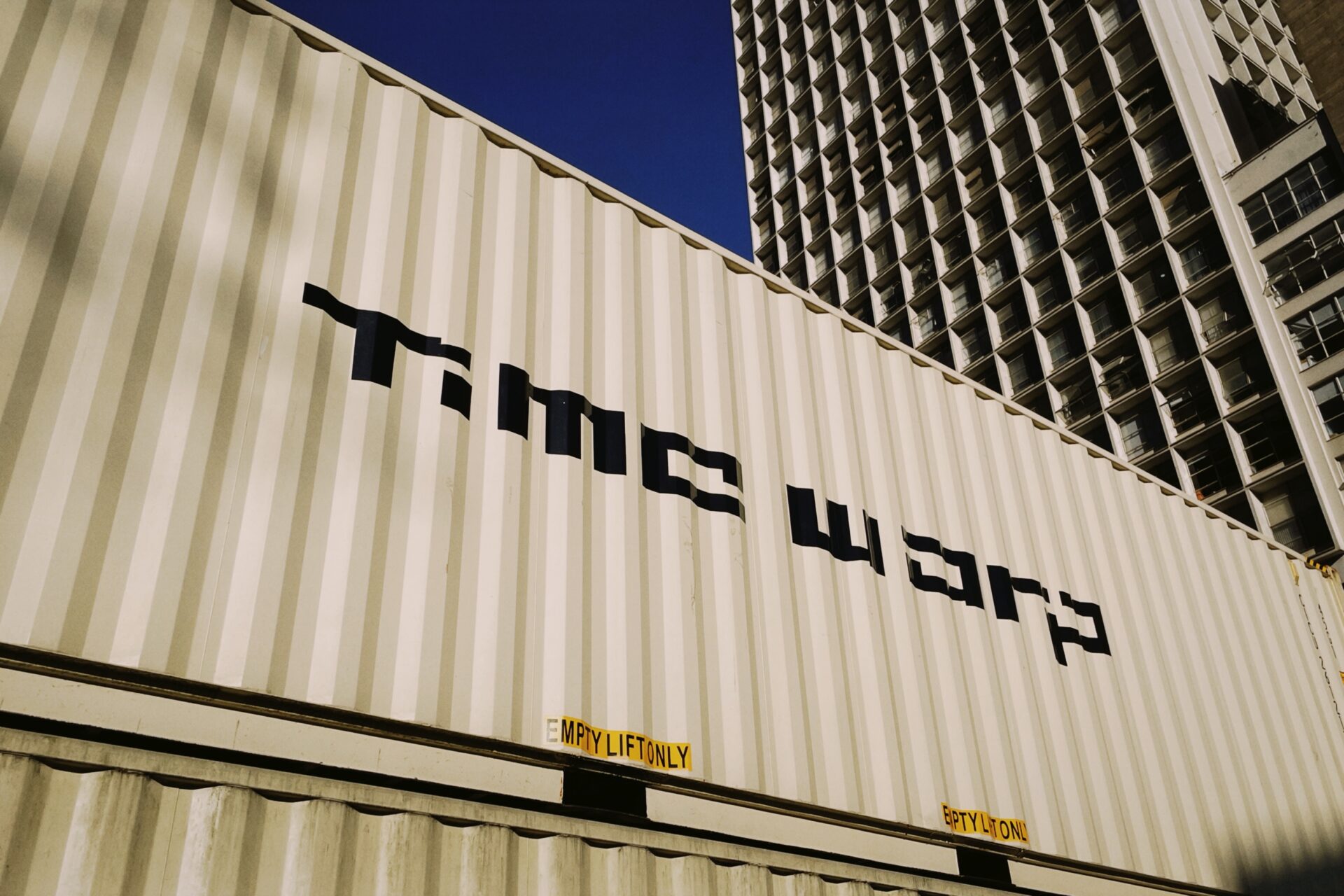 Imagem do post Celulares mal foram tirados na Time Warp Brasil 2025 — e isso não era regra do festival