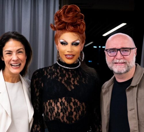 Imagem do post Grag Queen assina contrato inédito com a Warner Music Group no Brasil