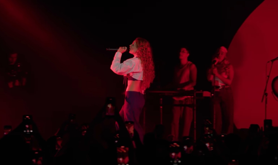 Imagem do post Carol Biazin lança audiovisual “No Escuro, ao vivo no Rio de Janeiro”, saiba mais