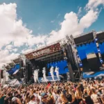 Imagem do post Lollapalooza Brasil acontecerá nos dias 20, 21 e 22 de março de 2026, saiba mais