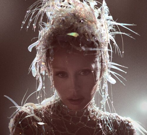 Imagem do post Álbum visual de Miley Cyrus ‘Something Beautiful’ chega ao Disney+ dia 30 de Julho