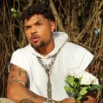 Imagem do post Gabriel Sebastian une o sagrado e o profano em “Esposo”, seu novo single