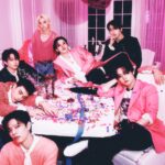 Imagem do post Stray Kids lança o novo SKZ IT TAPE “DO IT”, com as faixas-título duplas “Do It” e “Divine”!