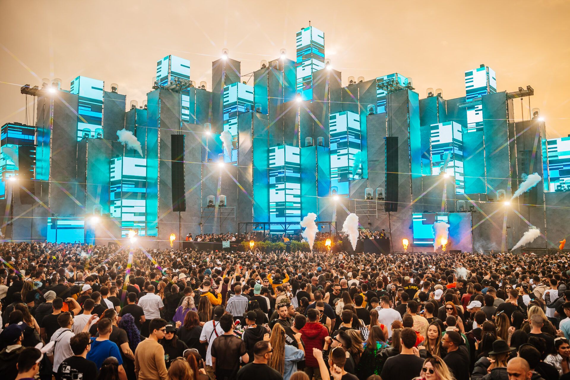 Imagem do post Só Track Boa 2026 está chegando: Interlagos recebe novamente um dos maiores eventos de música eletrônica do Brasil